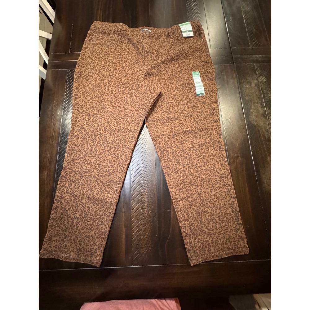 Terra & Sky Women 24W Straight Leg Pants Brown Leopard Print High Rise NWT